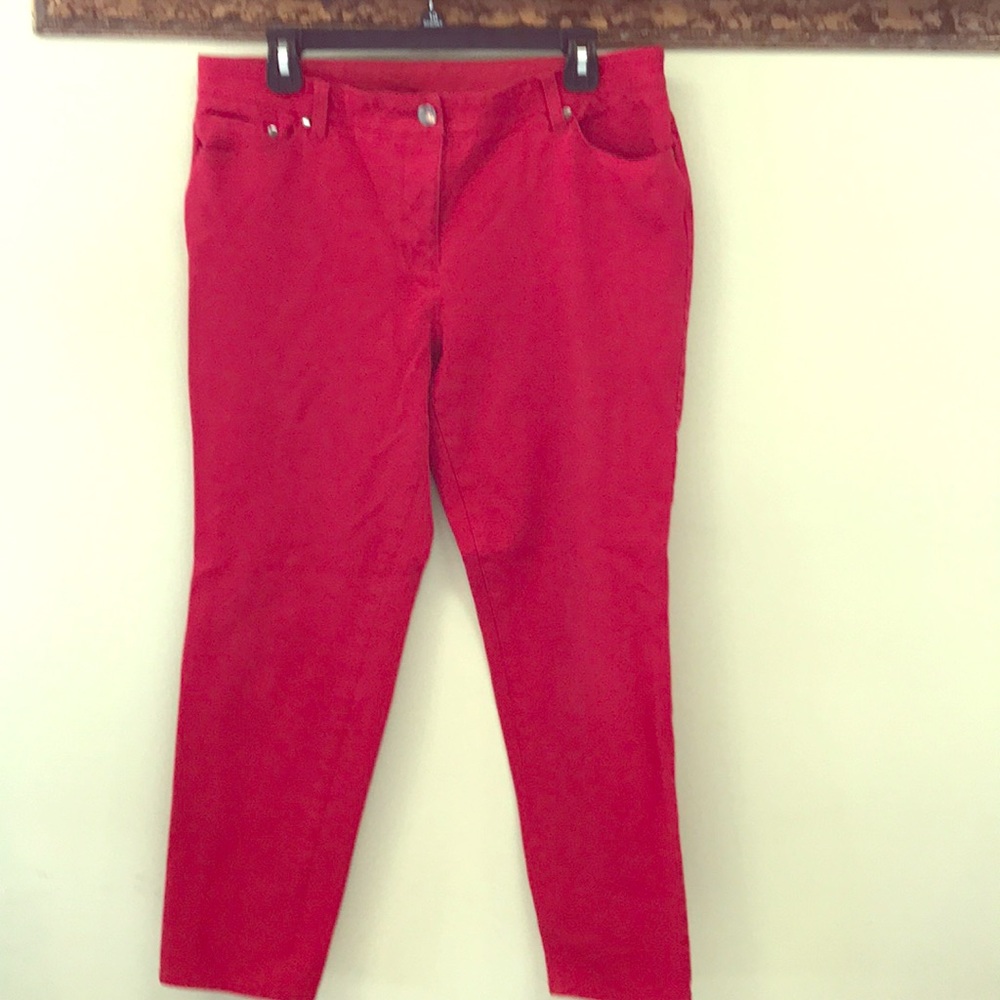 Chico’s Women's Size 2.5 or 14 So Slimming Ankle Pant